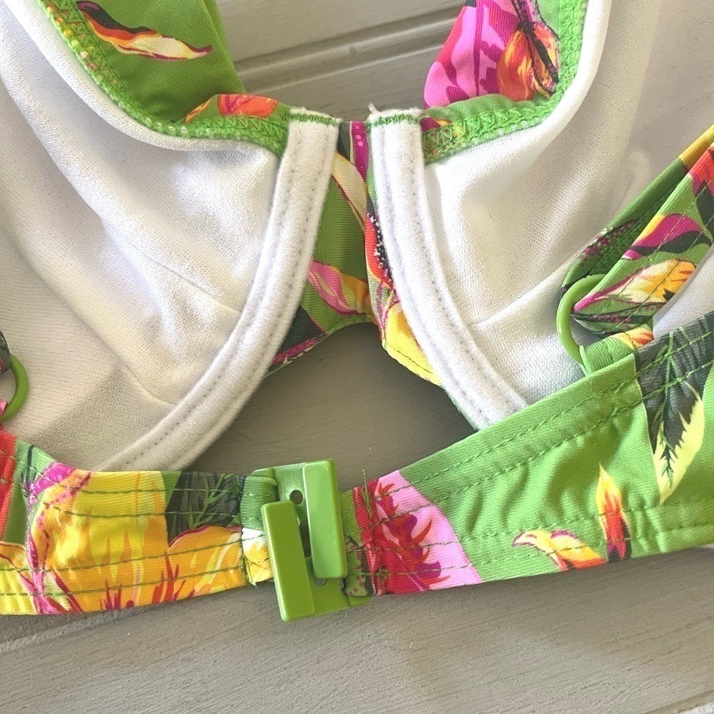 VENUS Tropical Floral Underwire Bikini Swim Top Womens 34B Green Botanical NWT - Picture 7 of 12